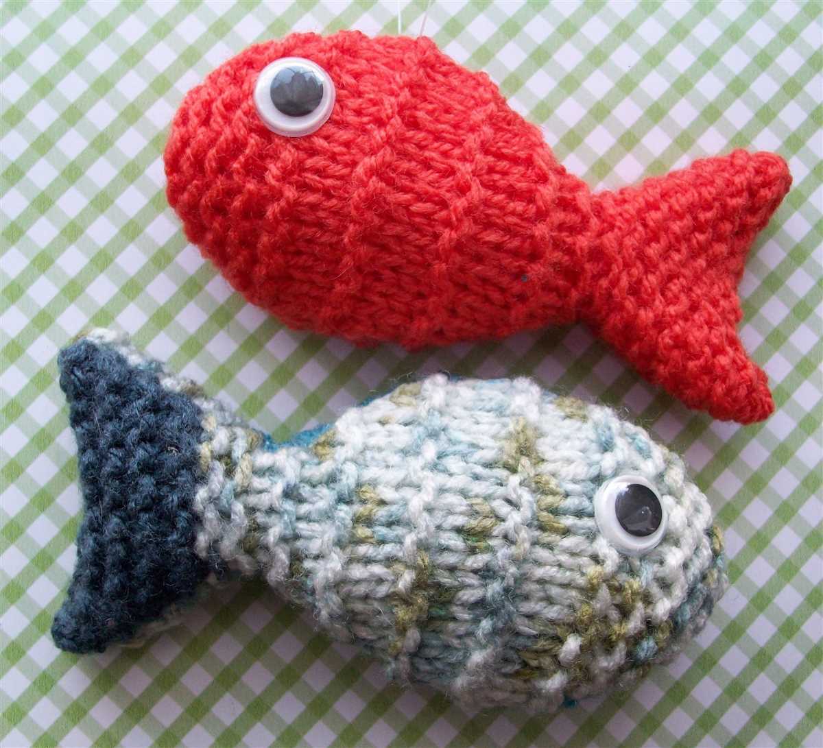 Knitting fish pattern