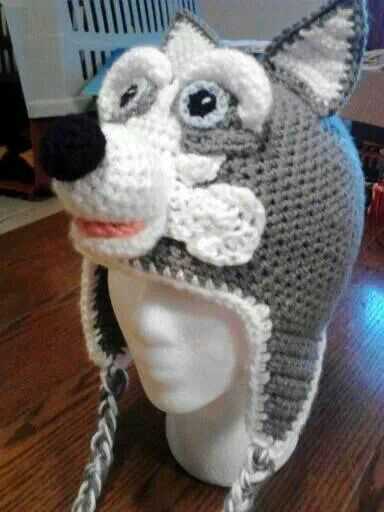 Knitted wolf hat pattern