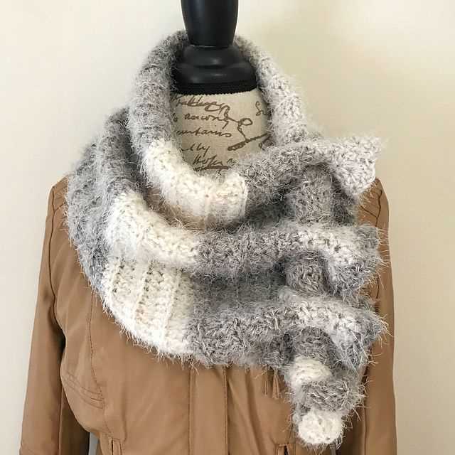 Caron latte cakes knit scarf patterns