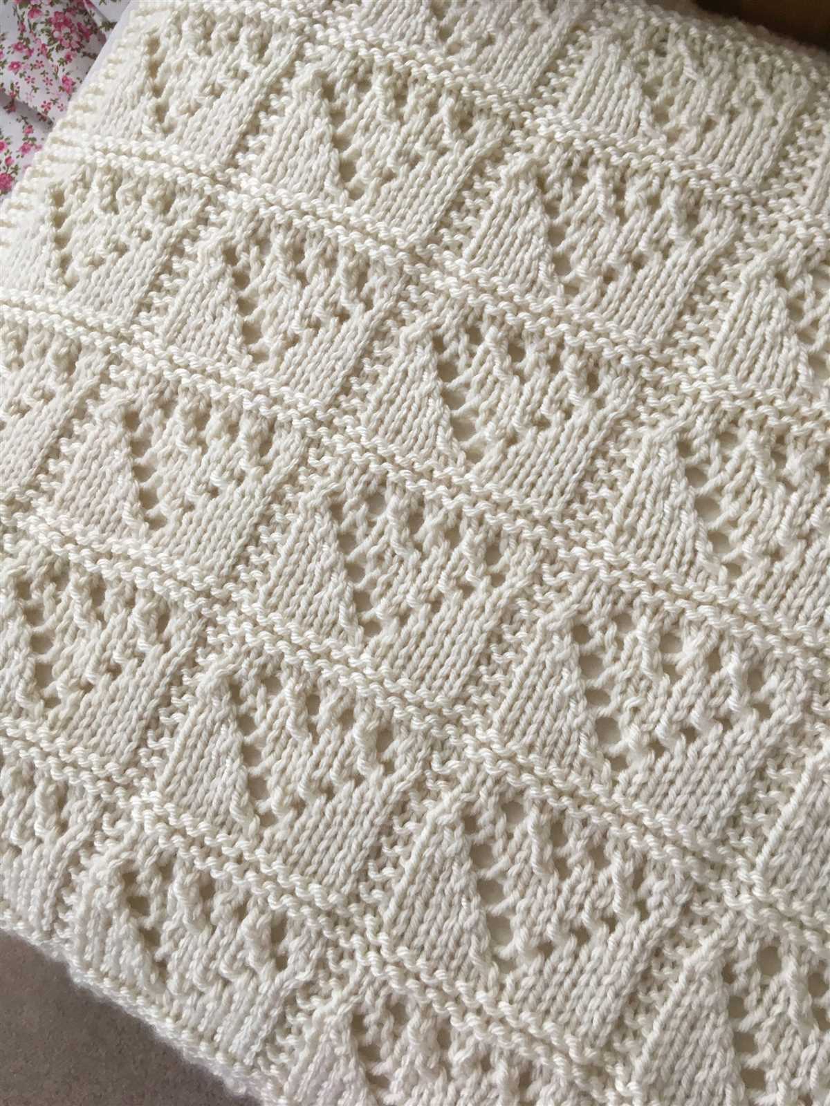 Heart lace knitting pattern