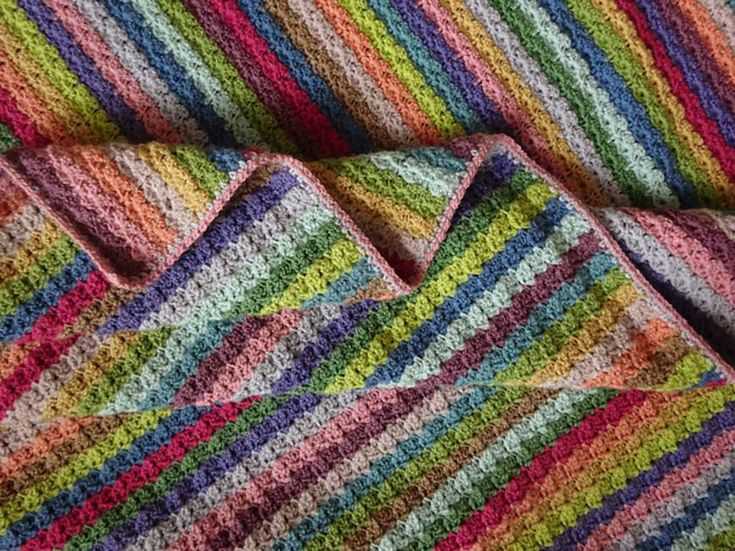 Striped blanket knitting pattern