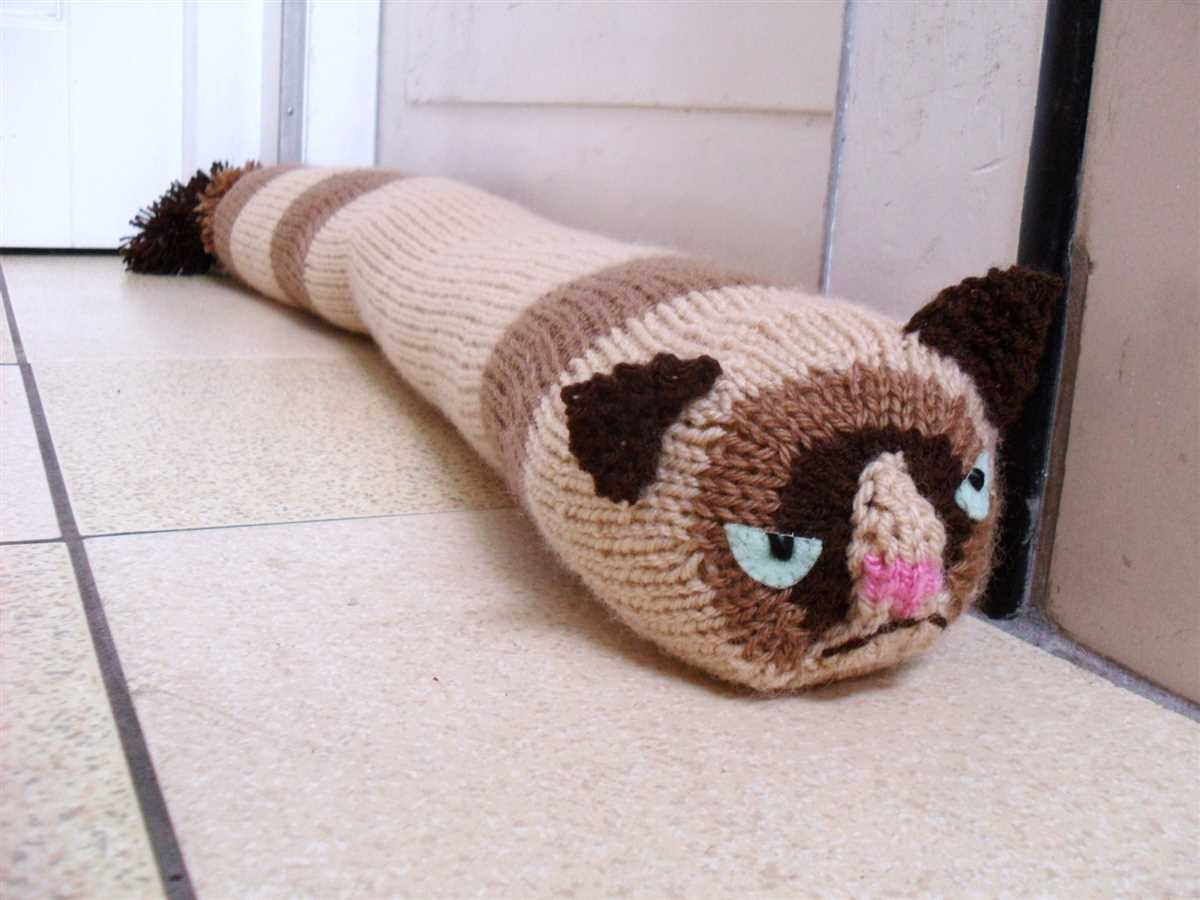Knitted draft stopper pattern