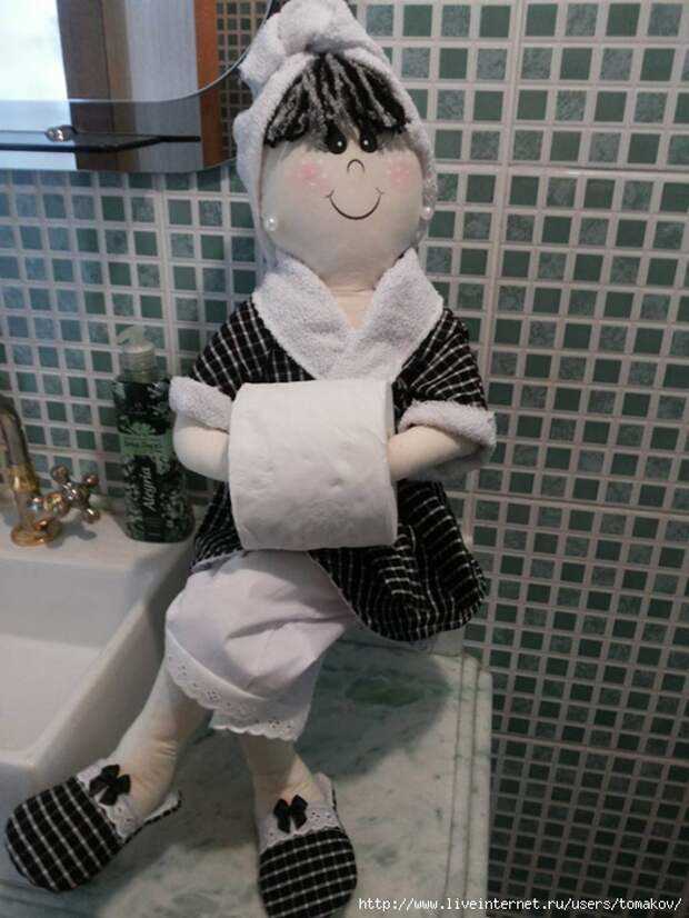 Doll toilet roll holder knitting pattern