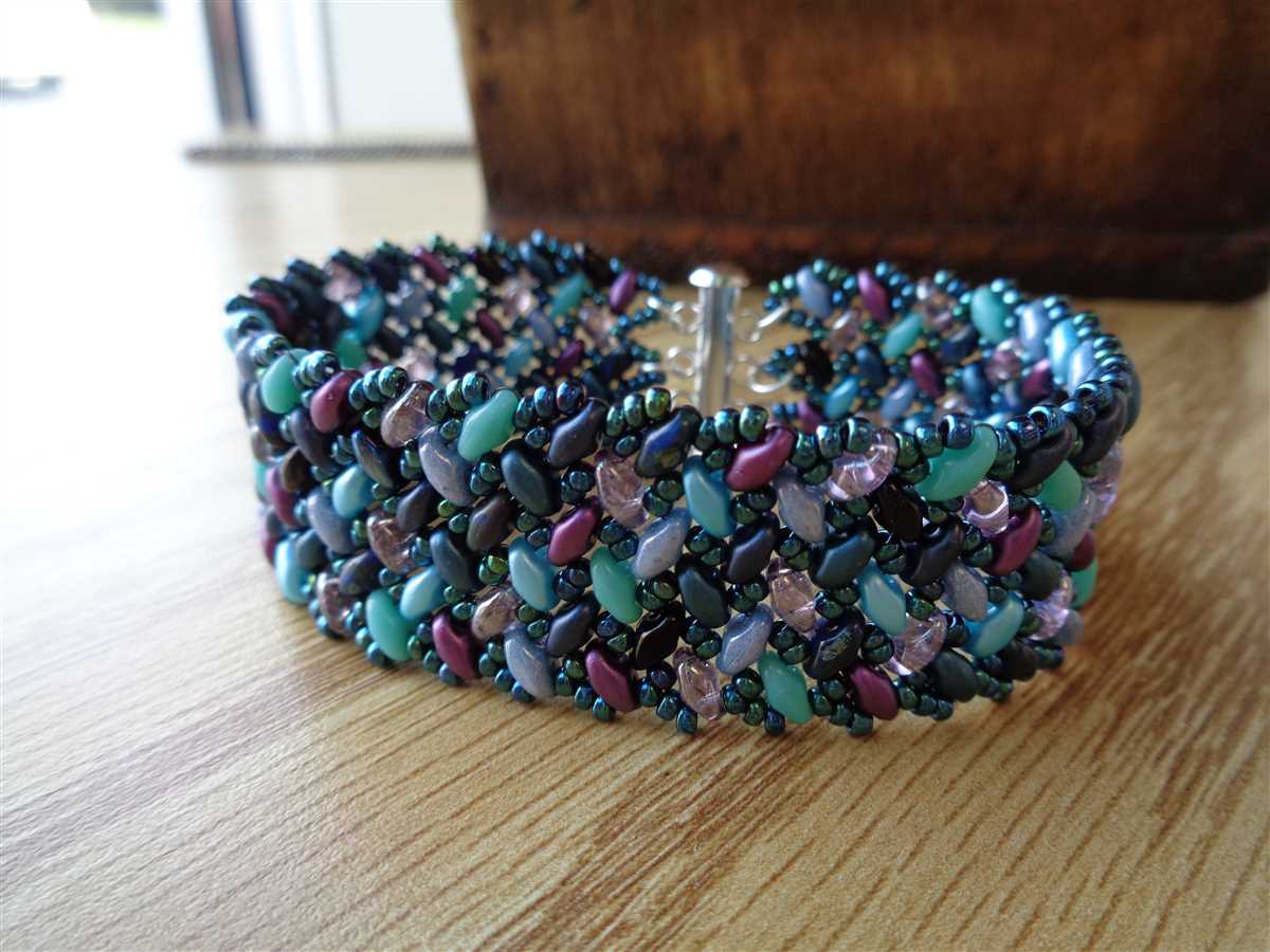Knit beaded bracelet pattern