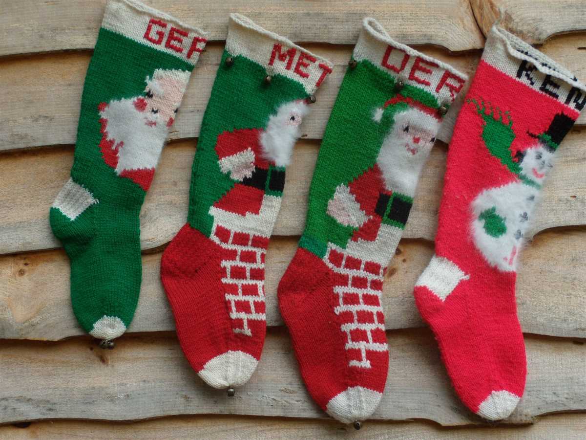 Knitted christmas tree stocking pattern