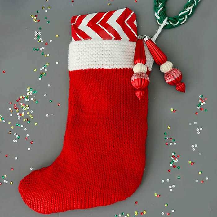 Knitted christmas tree stocking pattern