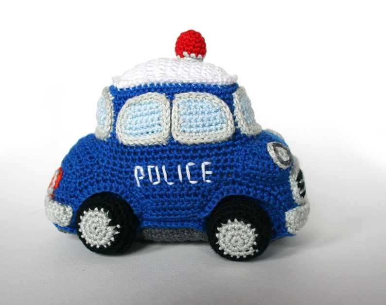 Knitted toy car pattern