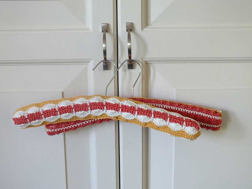 Knitted coat hanger patterns