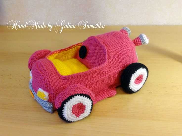 Knitted toy car pattern