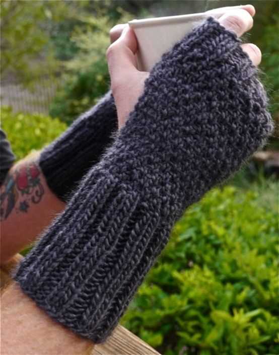 Knitting hand warmers pattern free