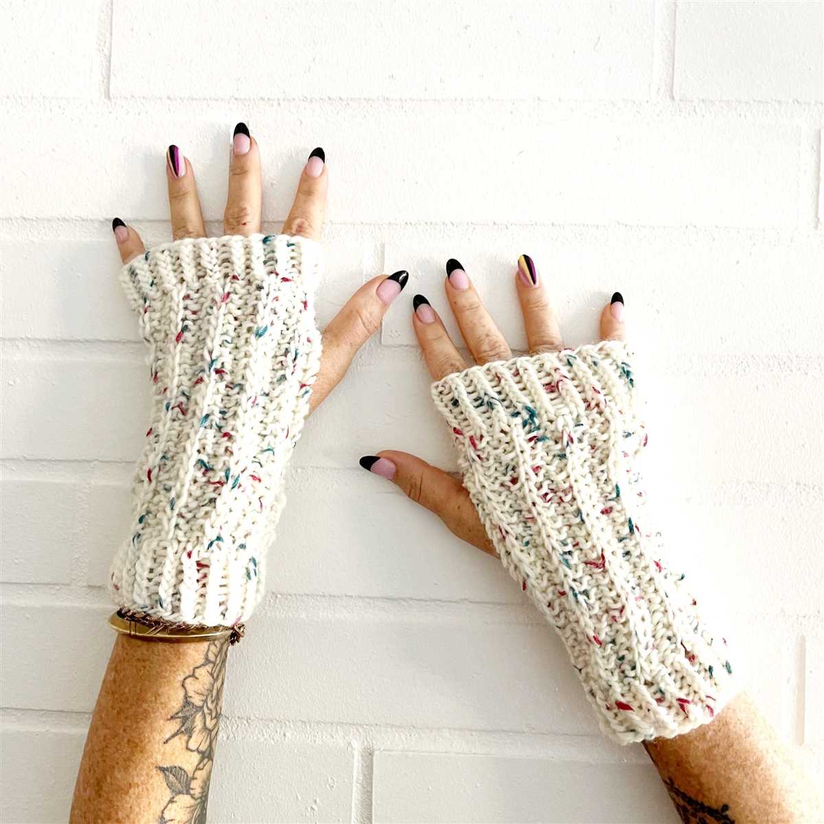 Knitting hand warmers pattern free