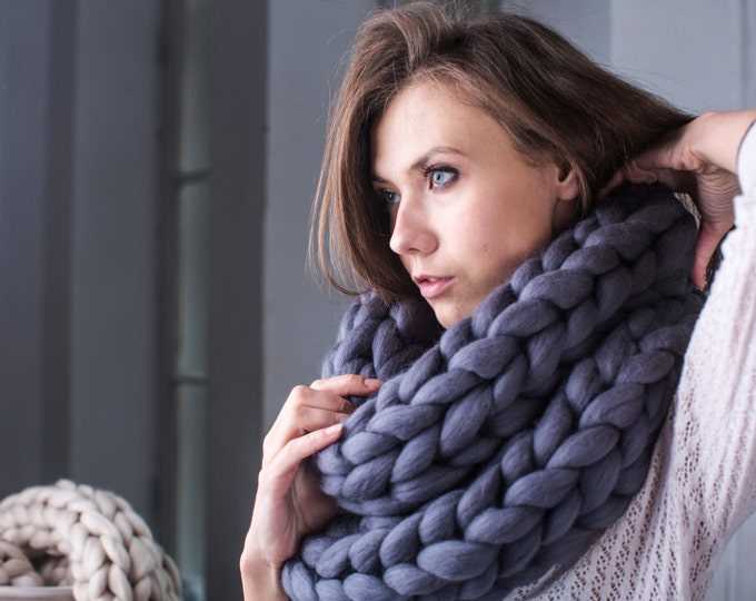 Knitting pattern for infinity scarf with bulky yarn