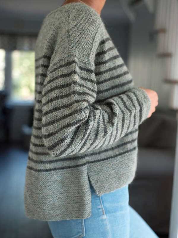 Ladies jumper knitting patterns