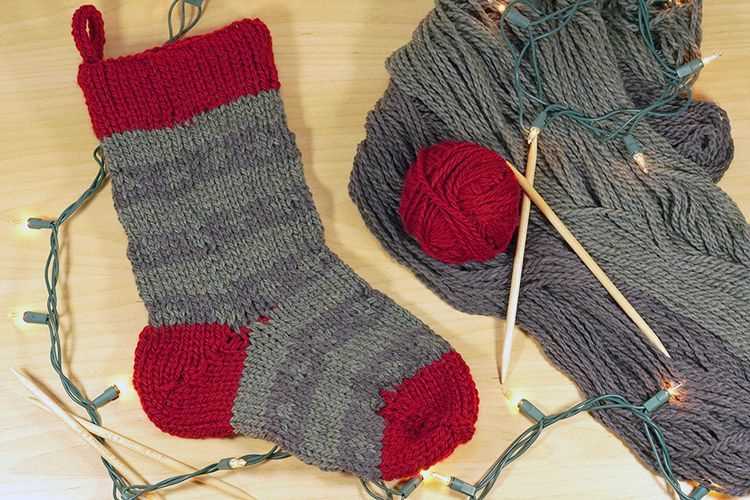 Stocking cap knit pattern