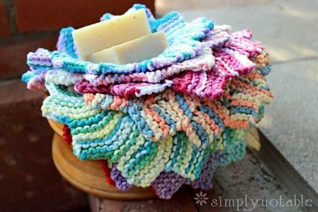 Mini almost lost washcloth knitting pattern