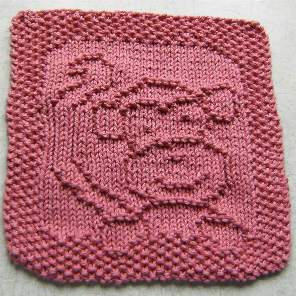 Mini almost lost washcloth knitting pattern