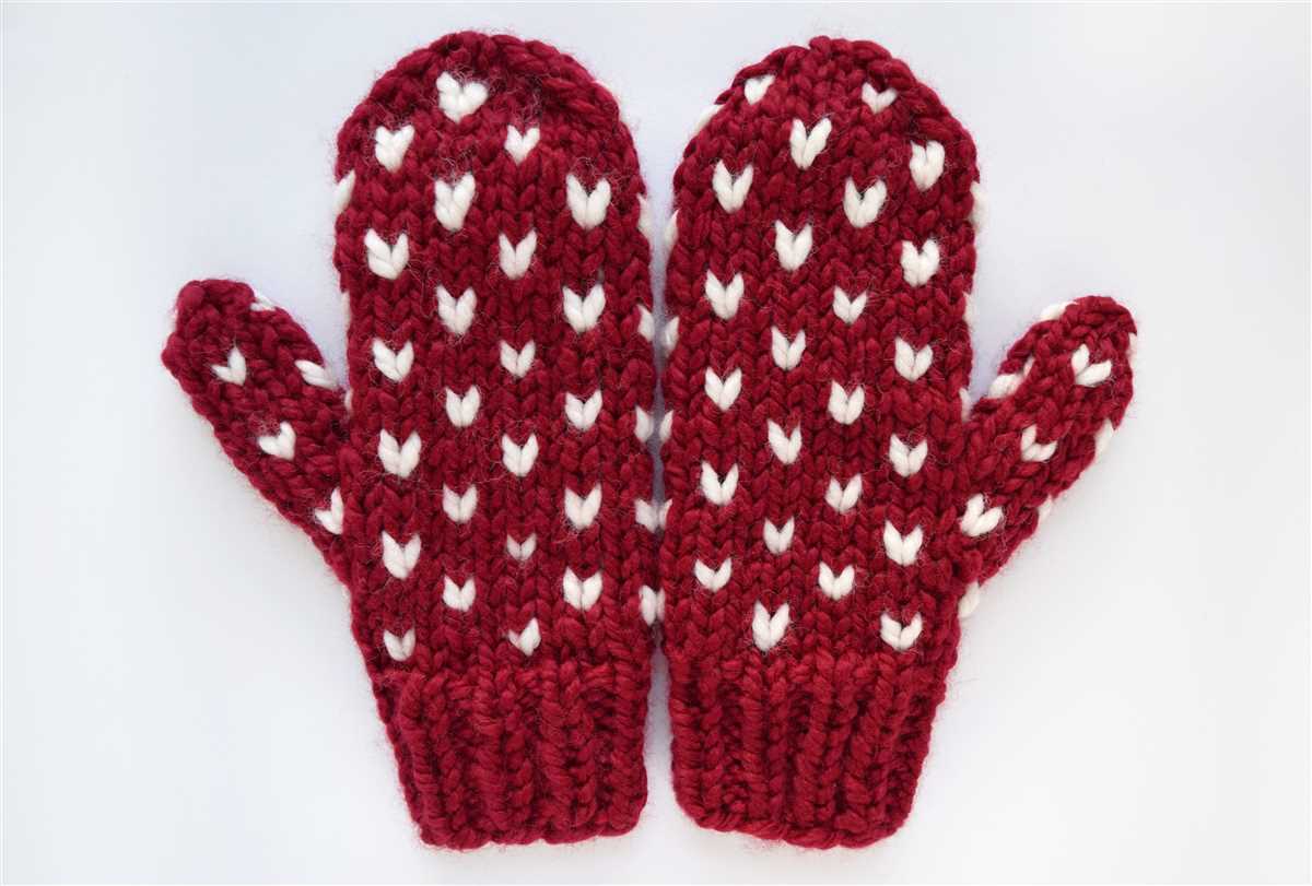 Mitten knitting pattern circular needles