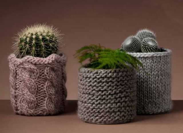 Knitted flower pot cover pattern