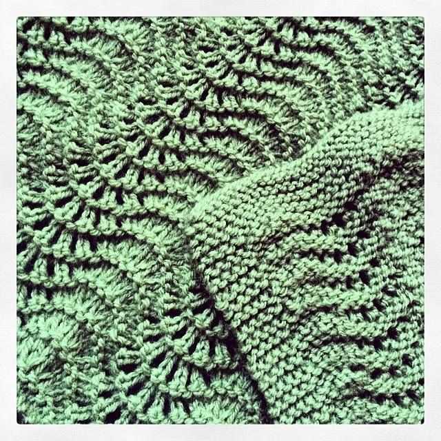 Free knitted lovey blanket pattern