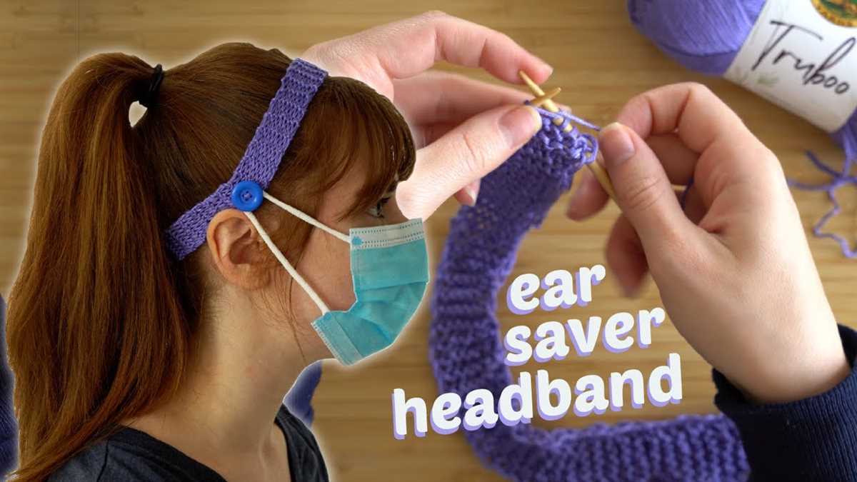 Free pattern for knitted headband with button closure