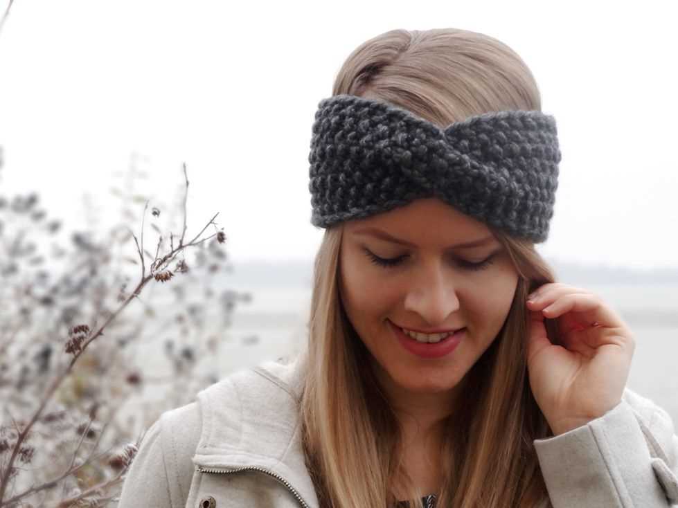 Free knitting pattern twisted headband