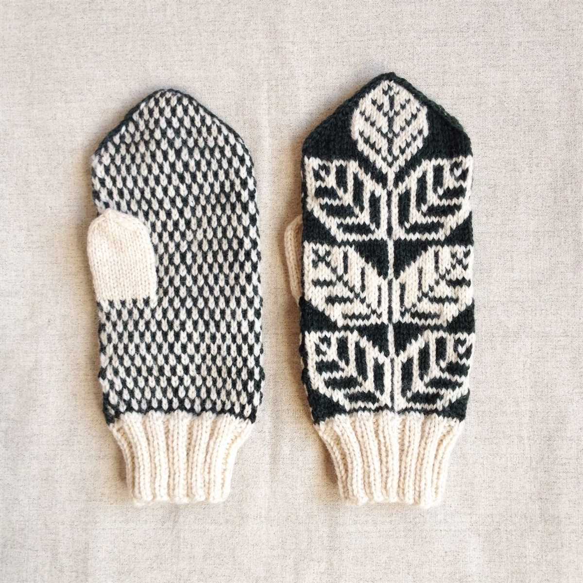 Double layer knit mitten pattern