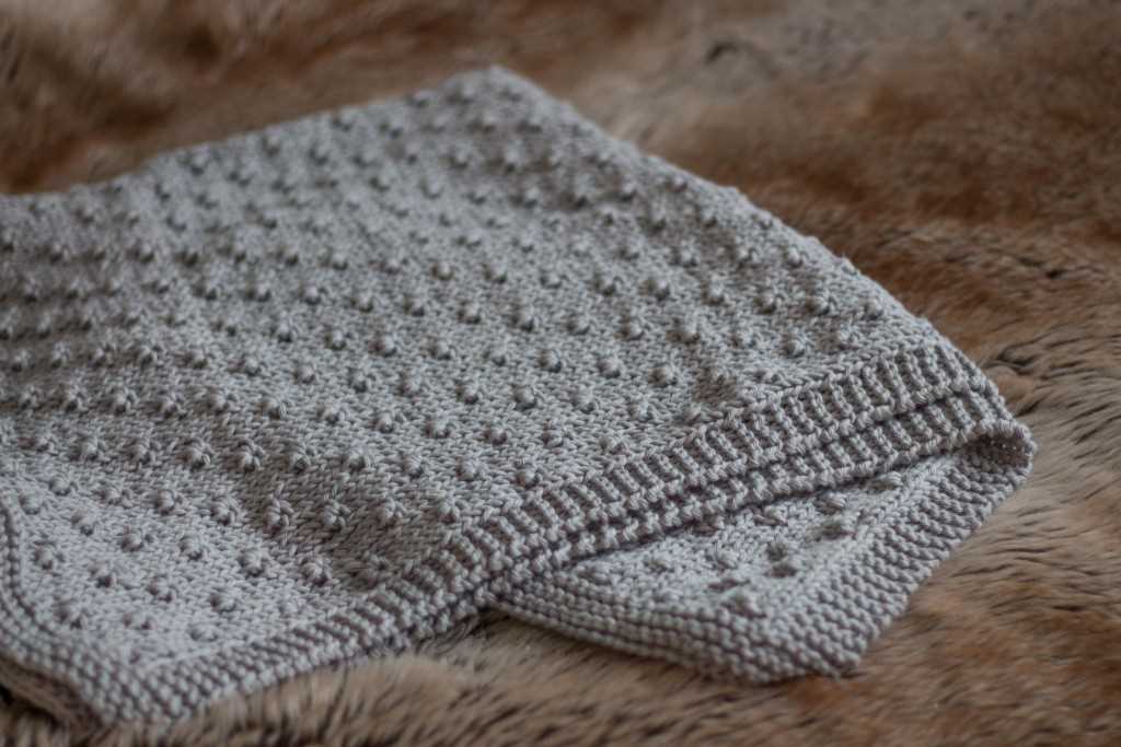 Knitted cotton blanket pattern