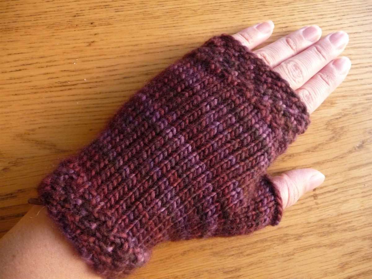 Free gloves knitting pattern