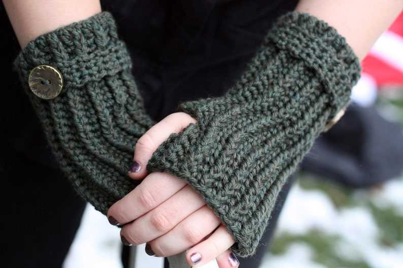 Men's half finger gloves knitting pattern