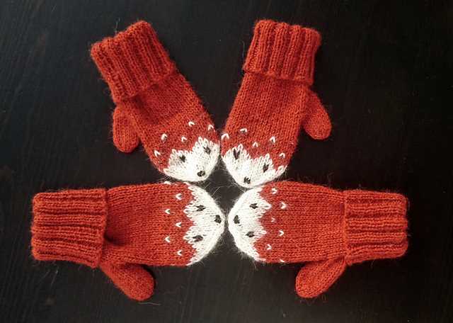Fox mittens knitting pattern