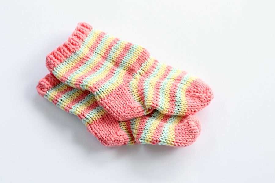 Childrens knitted sock patterns free