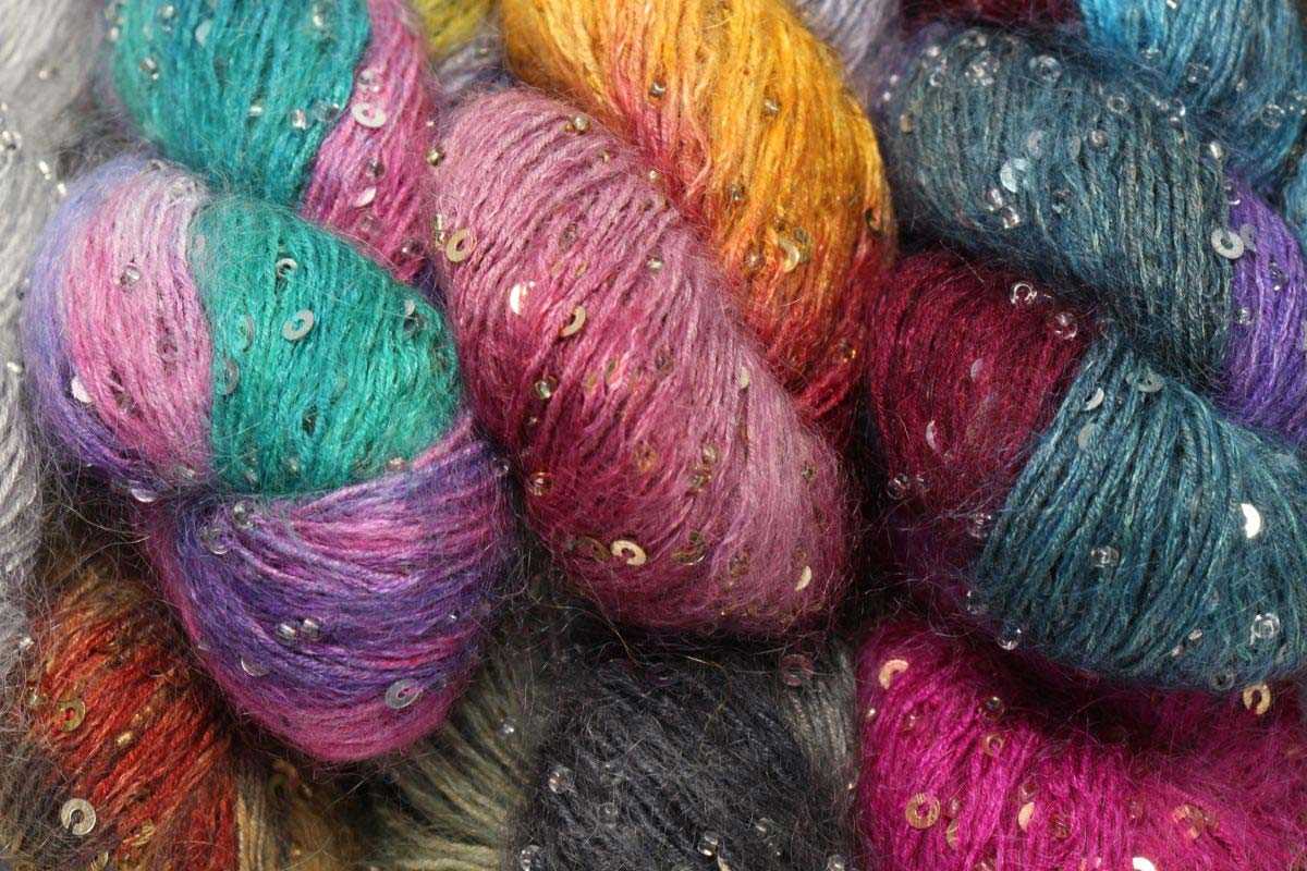 Sequin yarn knitting patterns