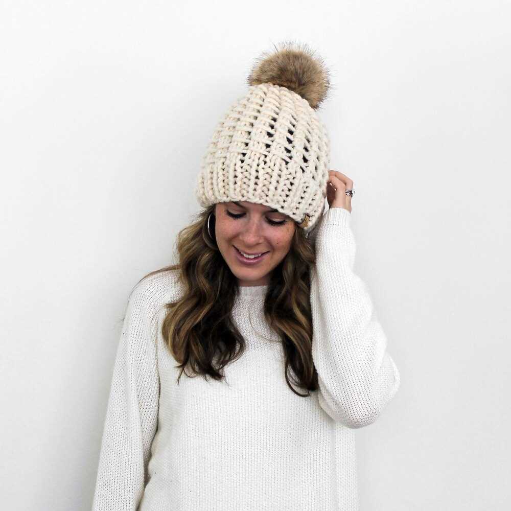 Ponytail beanie knitting pattern