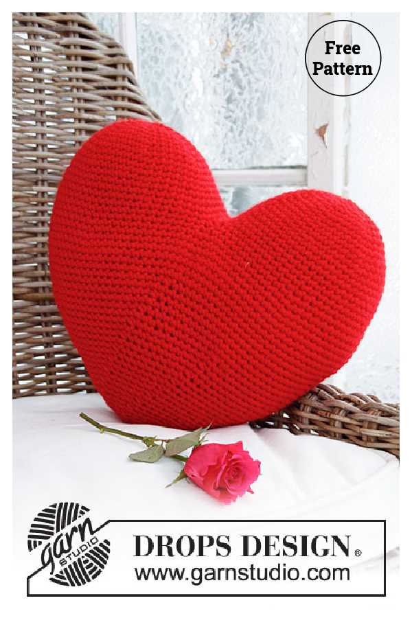 Knit heart pillow pattern