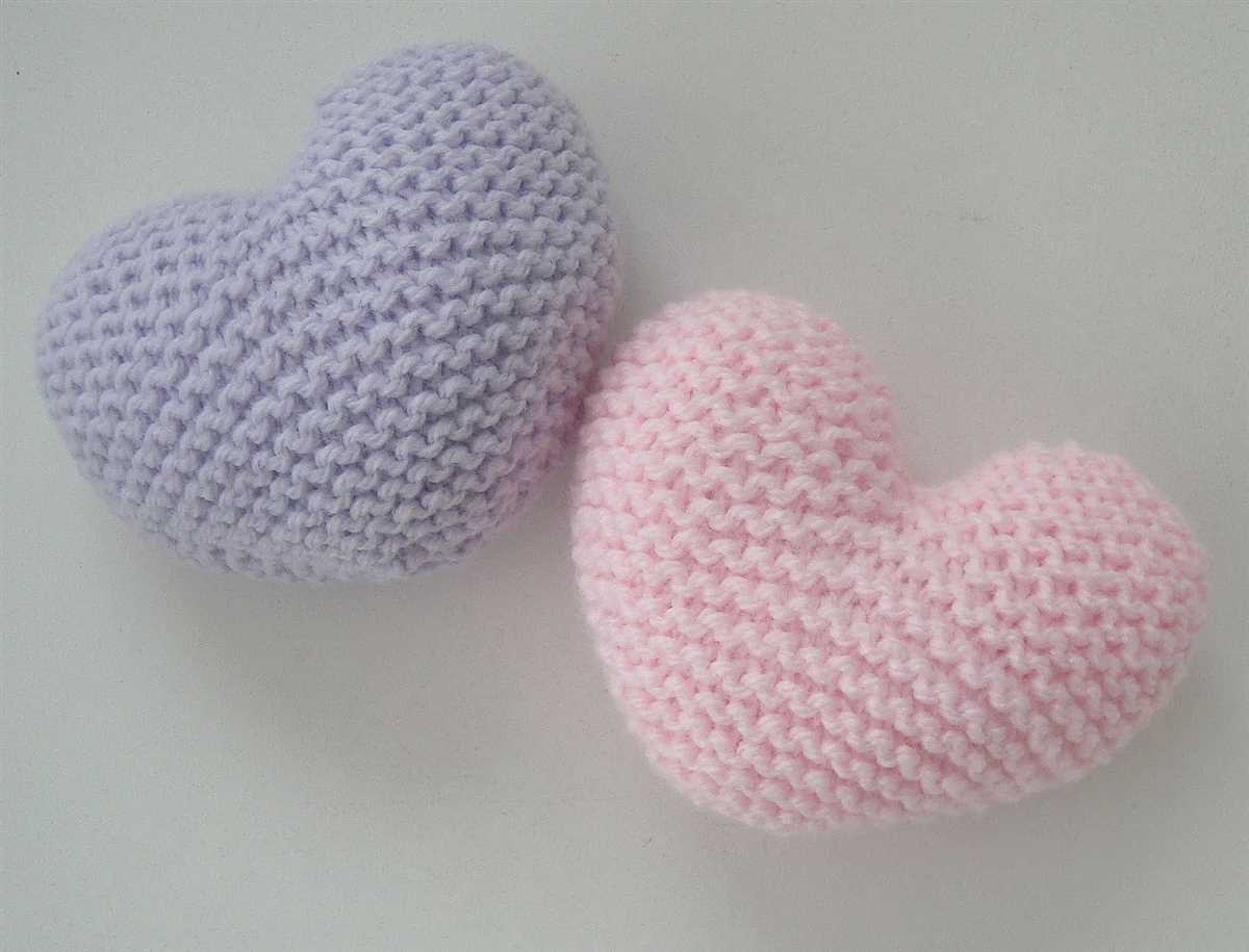 Knit heart pillow pattern