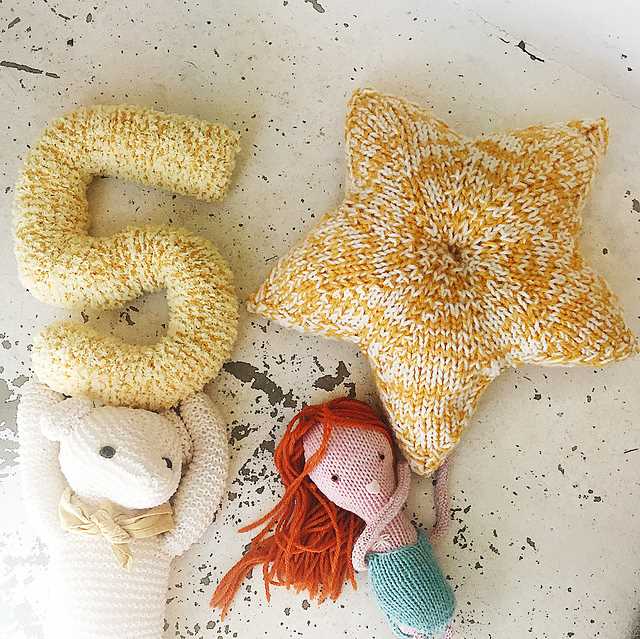 Ravelry knitted star pattern