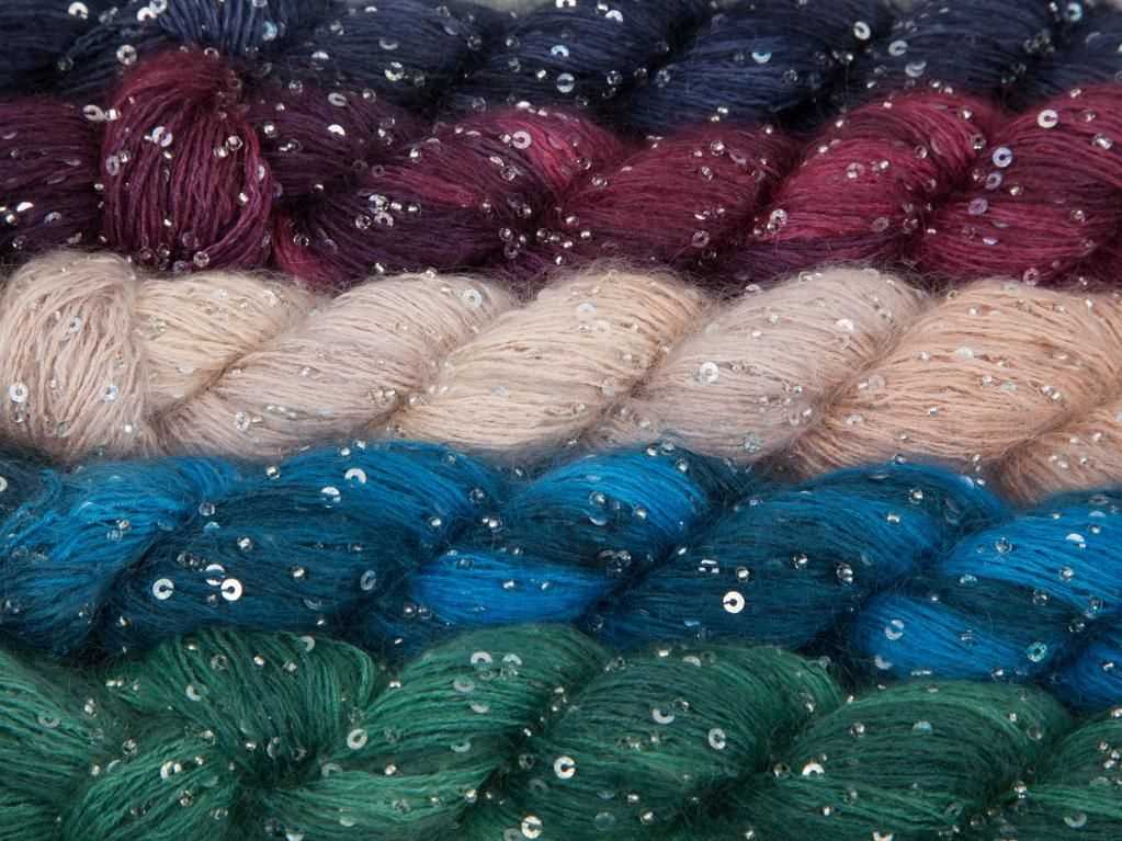 Sequin yarn knitting patterns