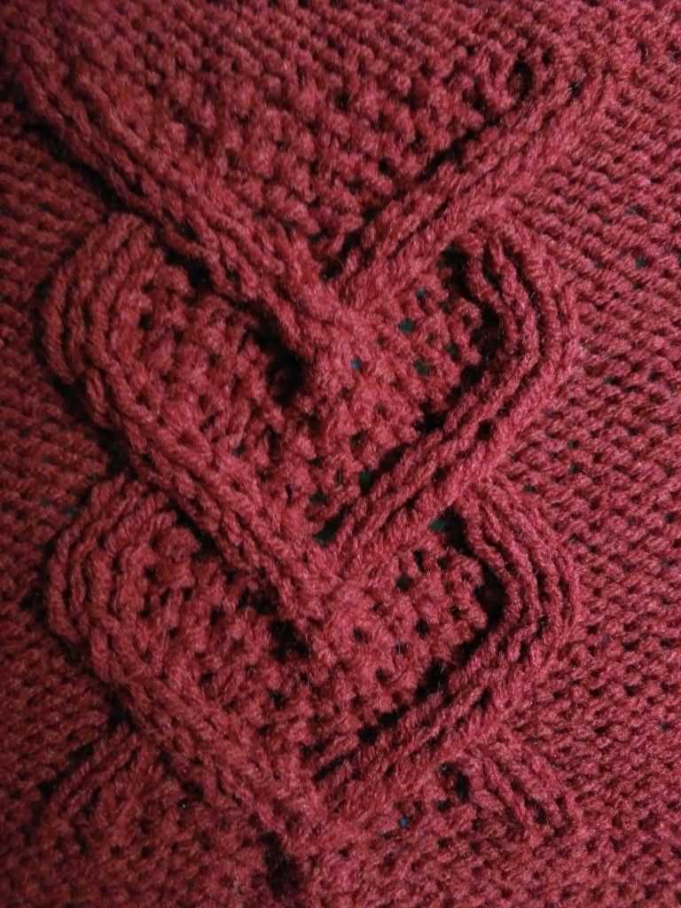 Cable knit square pattern
