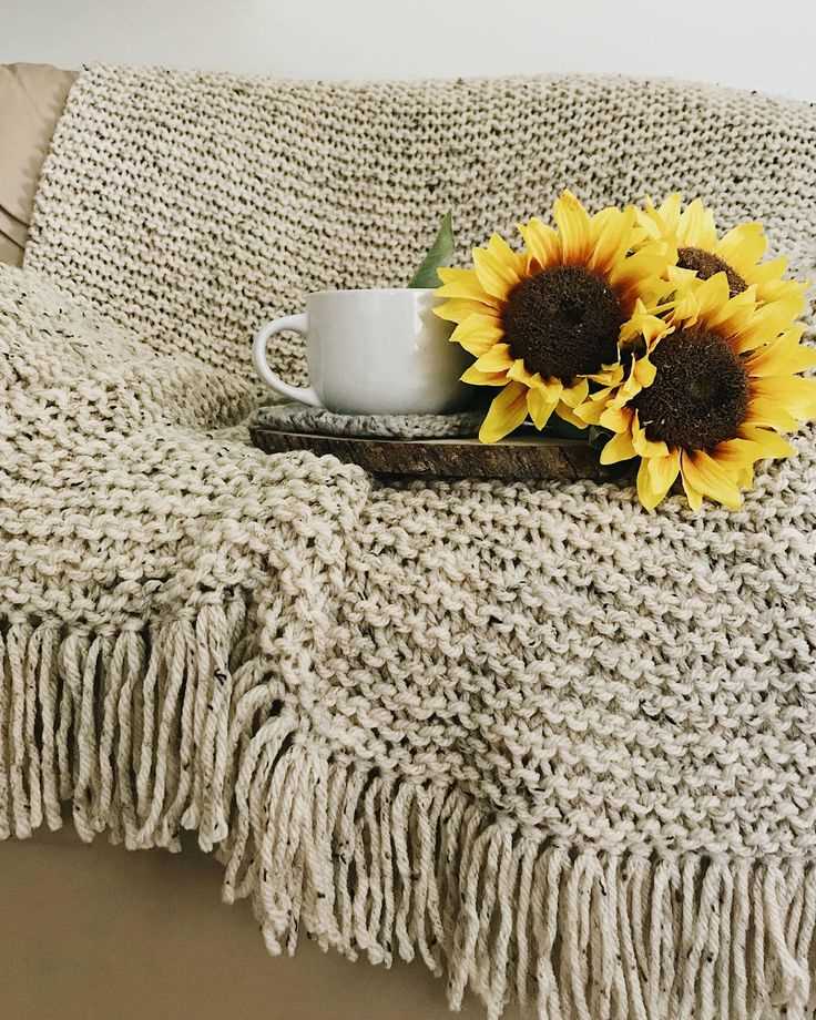 Simple chunky blanket knitting pattern