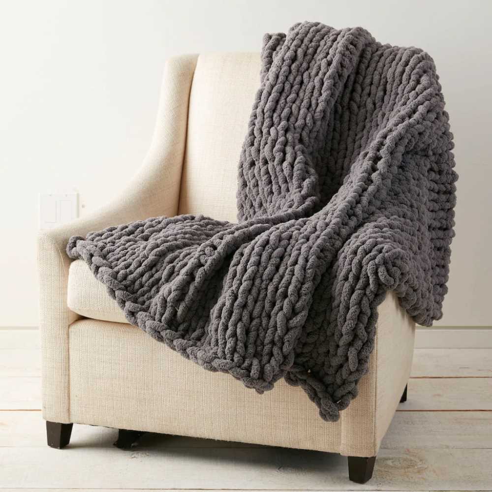 Simple chunky blanket knitting pattern