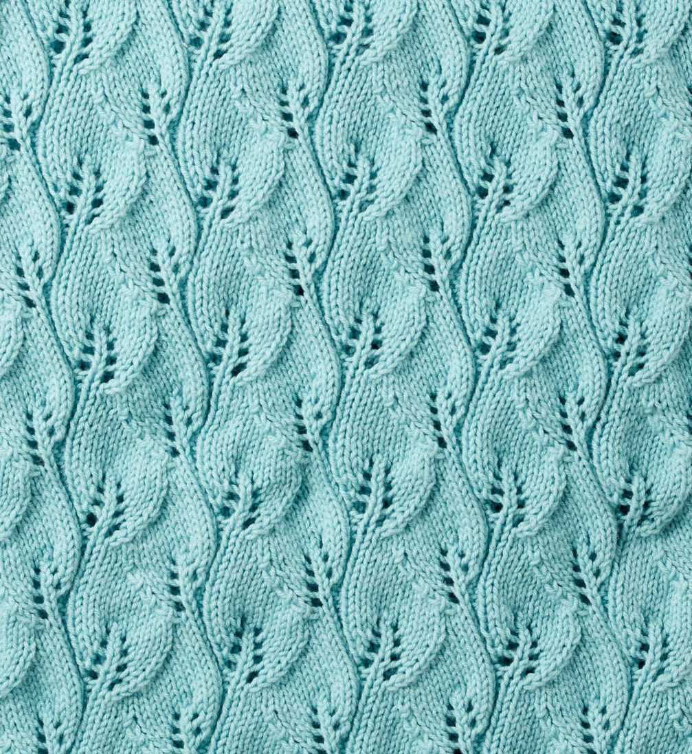 Small knit leaf pattern
