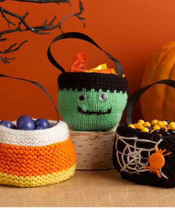 Spooky knitting patterns