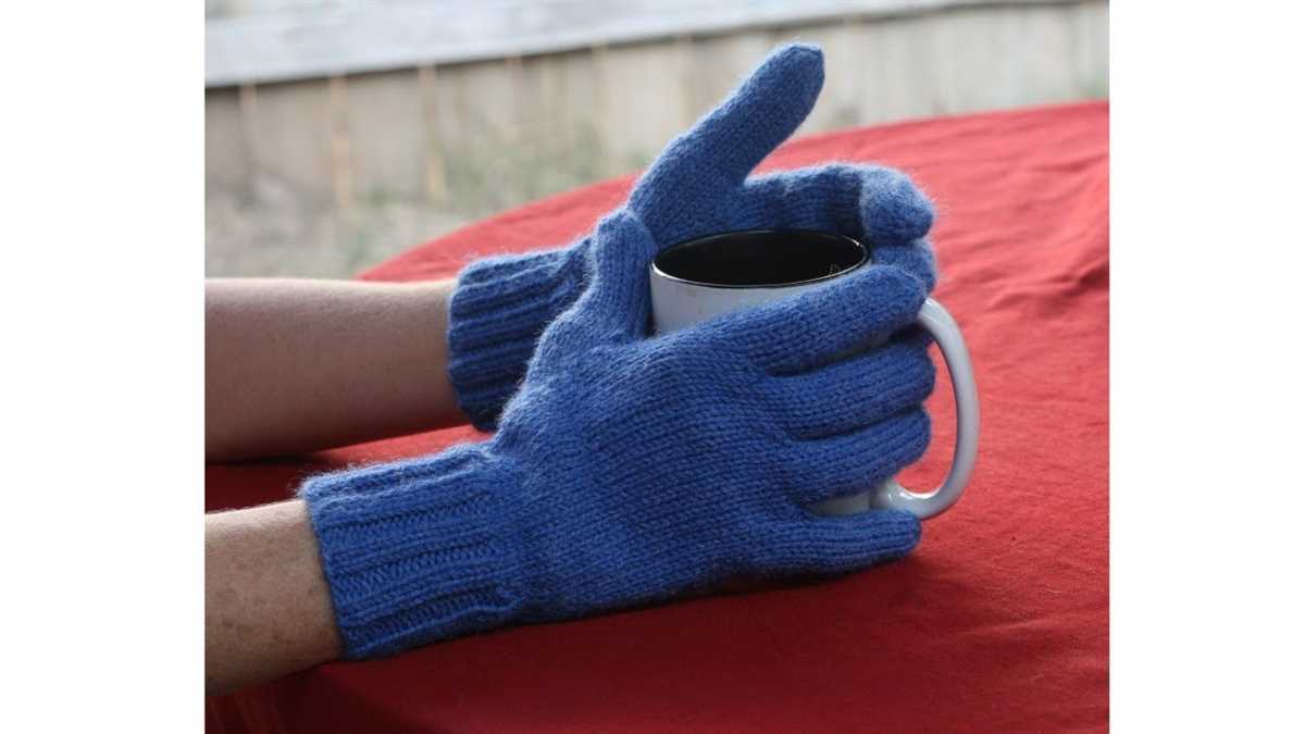 Fingerless gloves knitting pattern circular needles