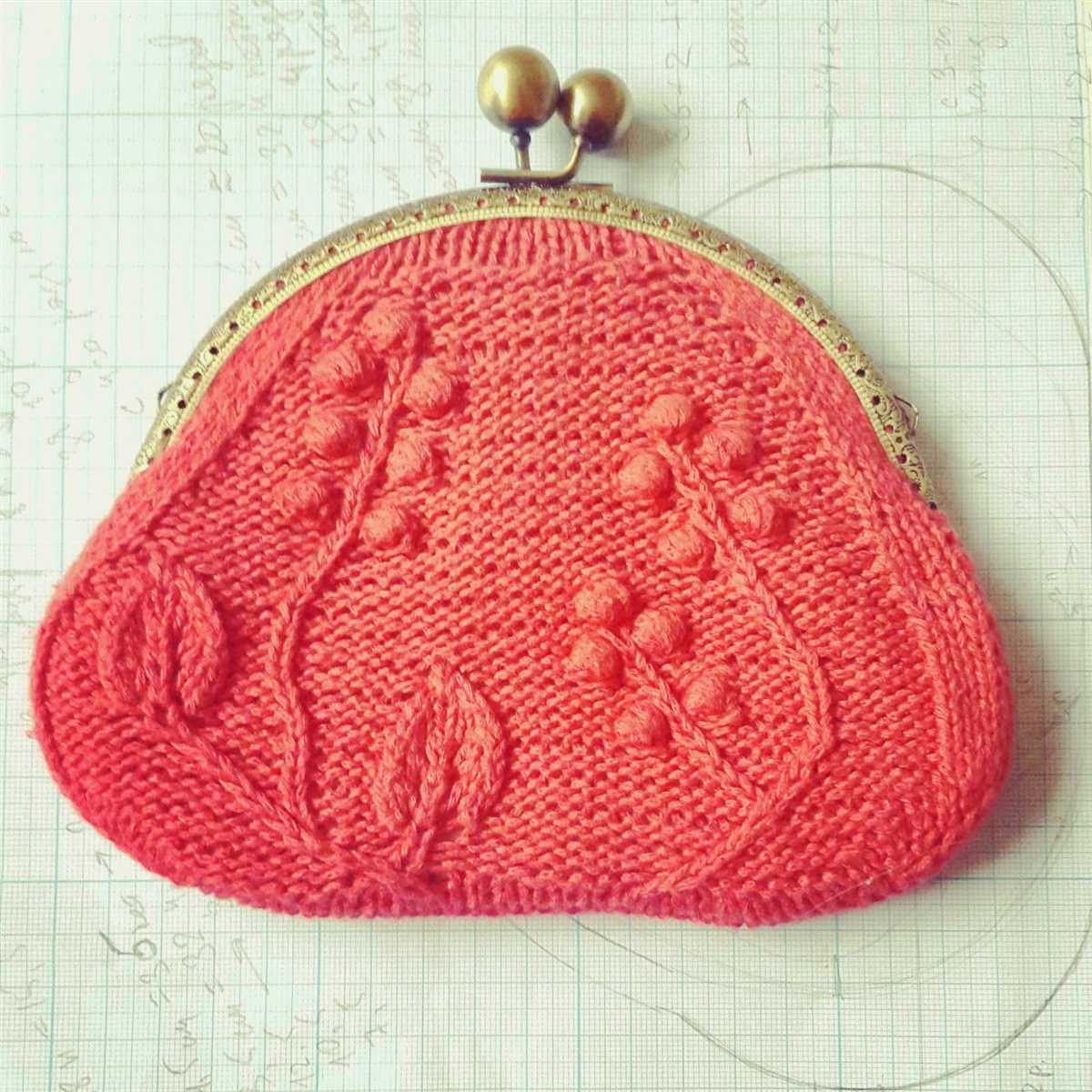 Knitted coin purse free pattern