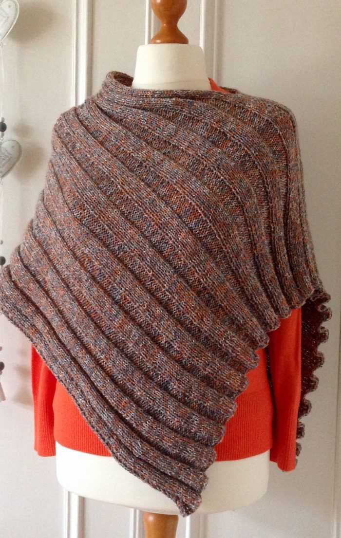 Free poncho knitting patterns for adults