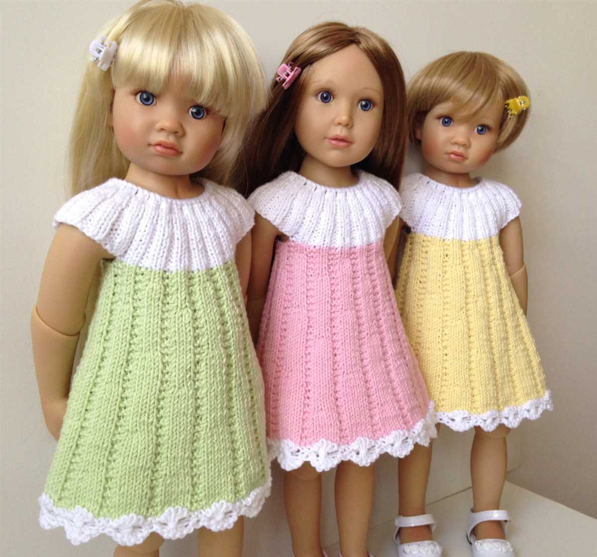 Free knitting patterns for 18'' dolls clothes to download