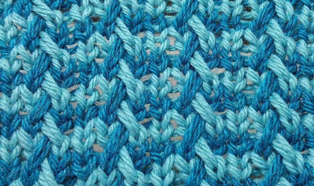Dense knitting stitch patterns