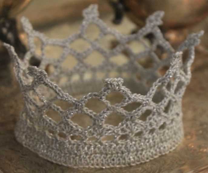 Crown knitting pattern