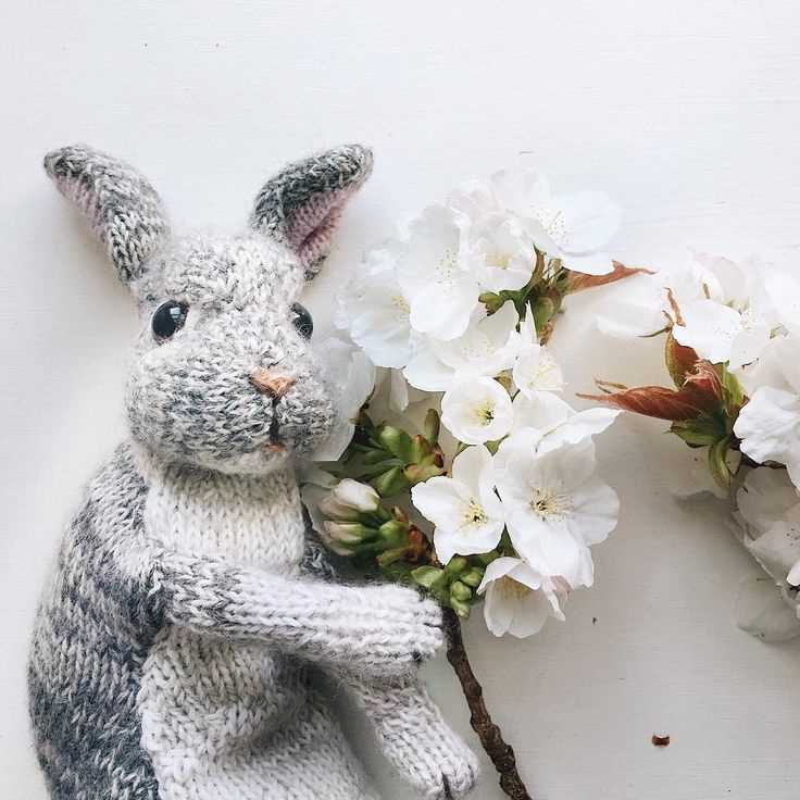 Free knitted easter bunny pattern