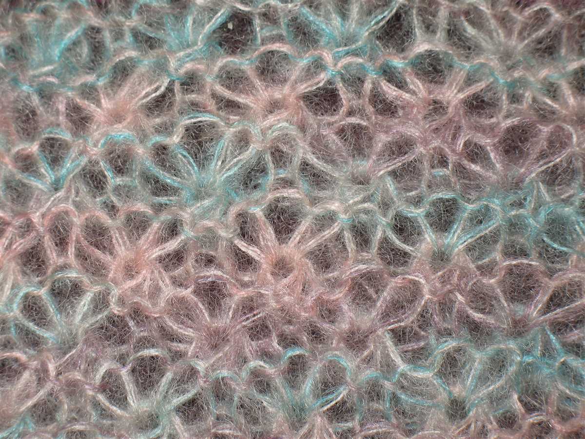 Free mohair bow knitting pattern
